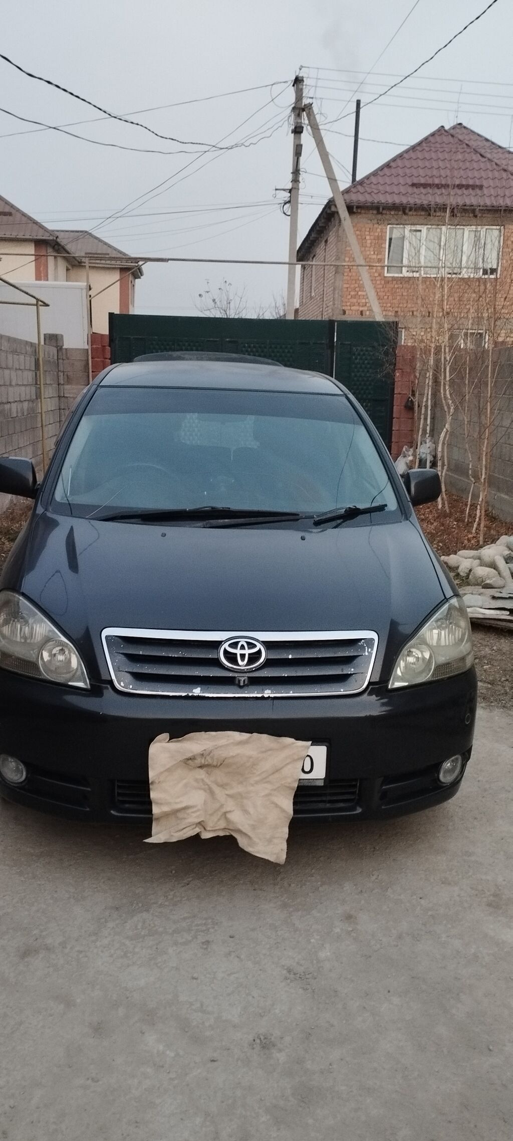 Toyota Ipsum: 2003 г., 2.4 л, Автомат, Газ, Универсал: фото 5