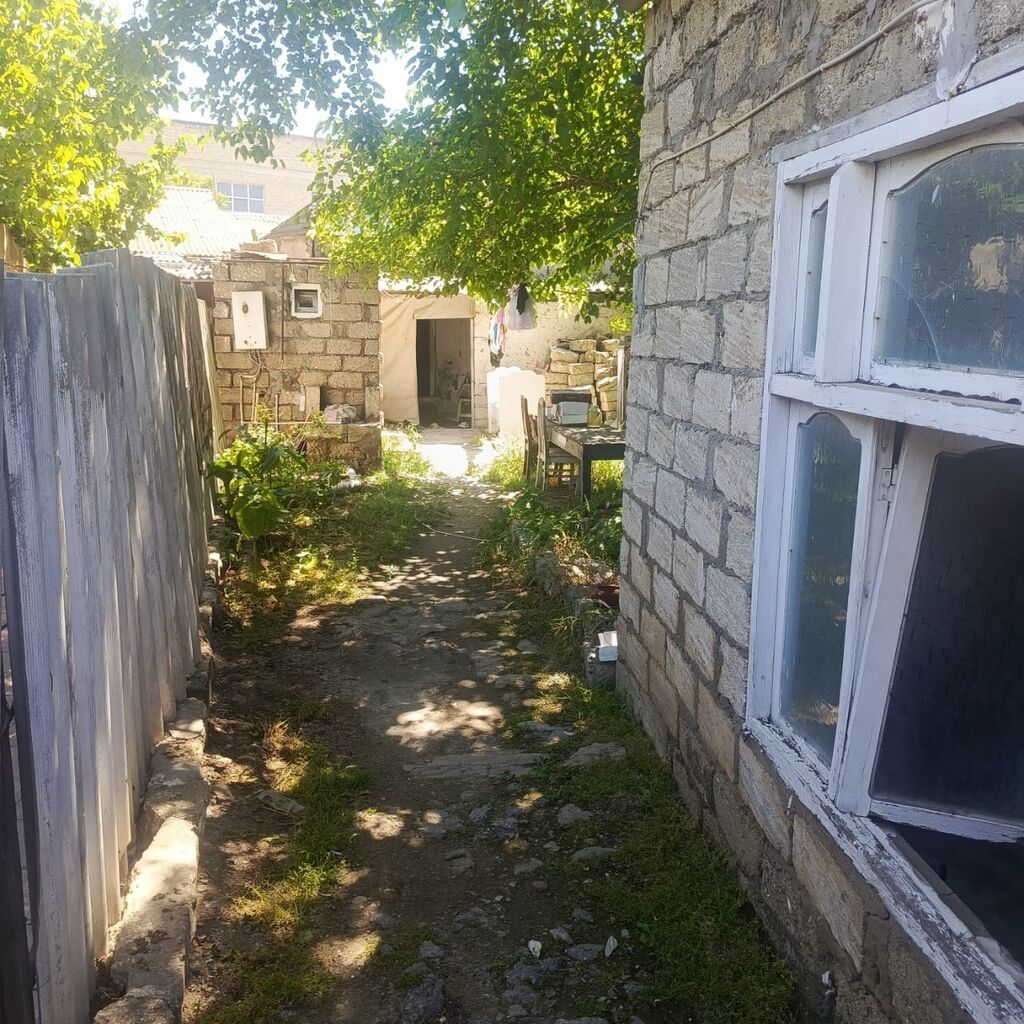 2 otaqlı, 80 kv. m, Kredit yoxdur, Təmirsiz