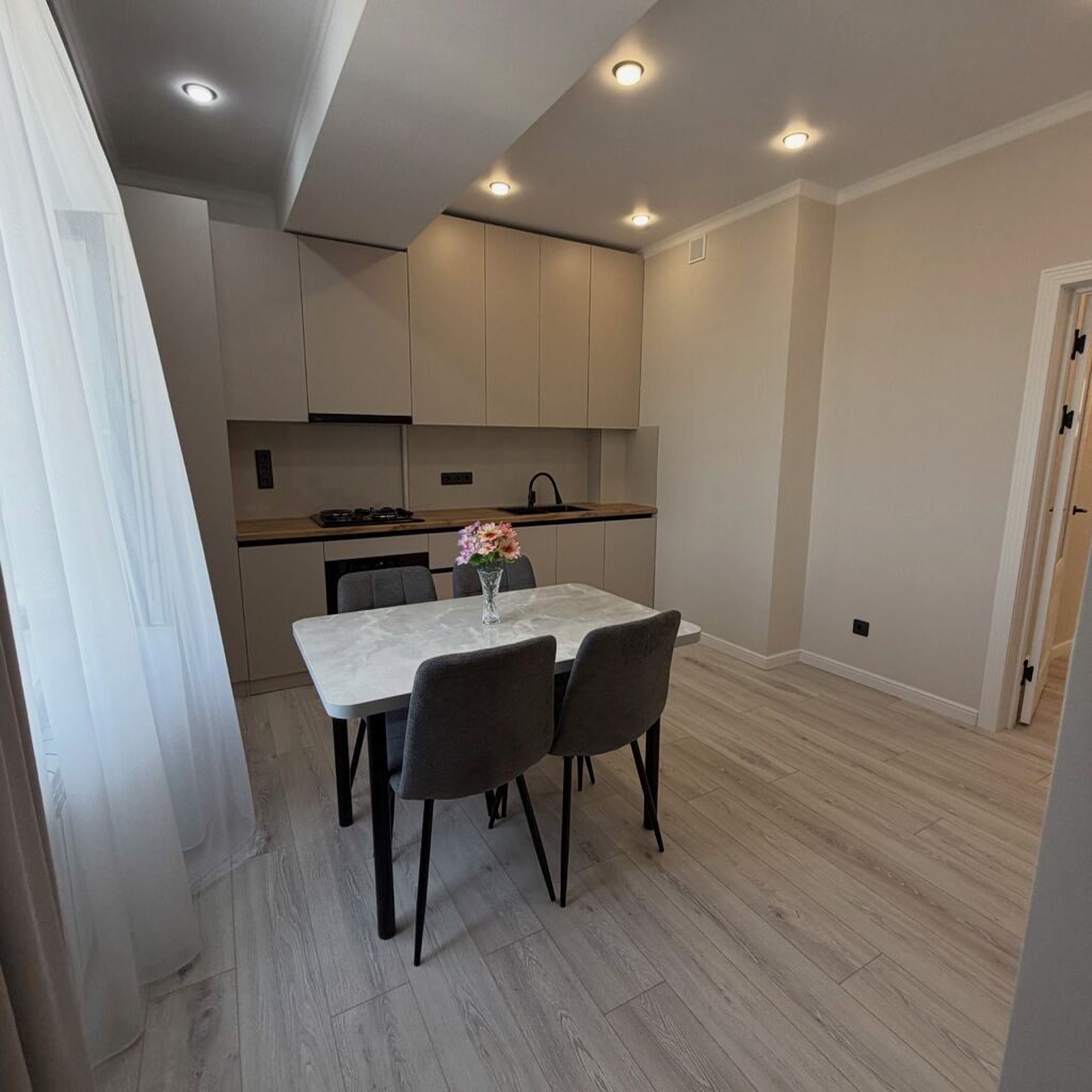 2 комнаты, 51 м², Золотой квадрат Элитка, 11 этаж, Евроремонт: фото 4