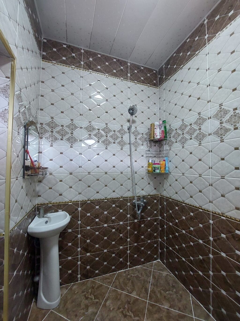 Həyət evi, 4 otaqlı, 250 m², günlük icarəyə verilir, Bakı — 7