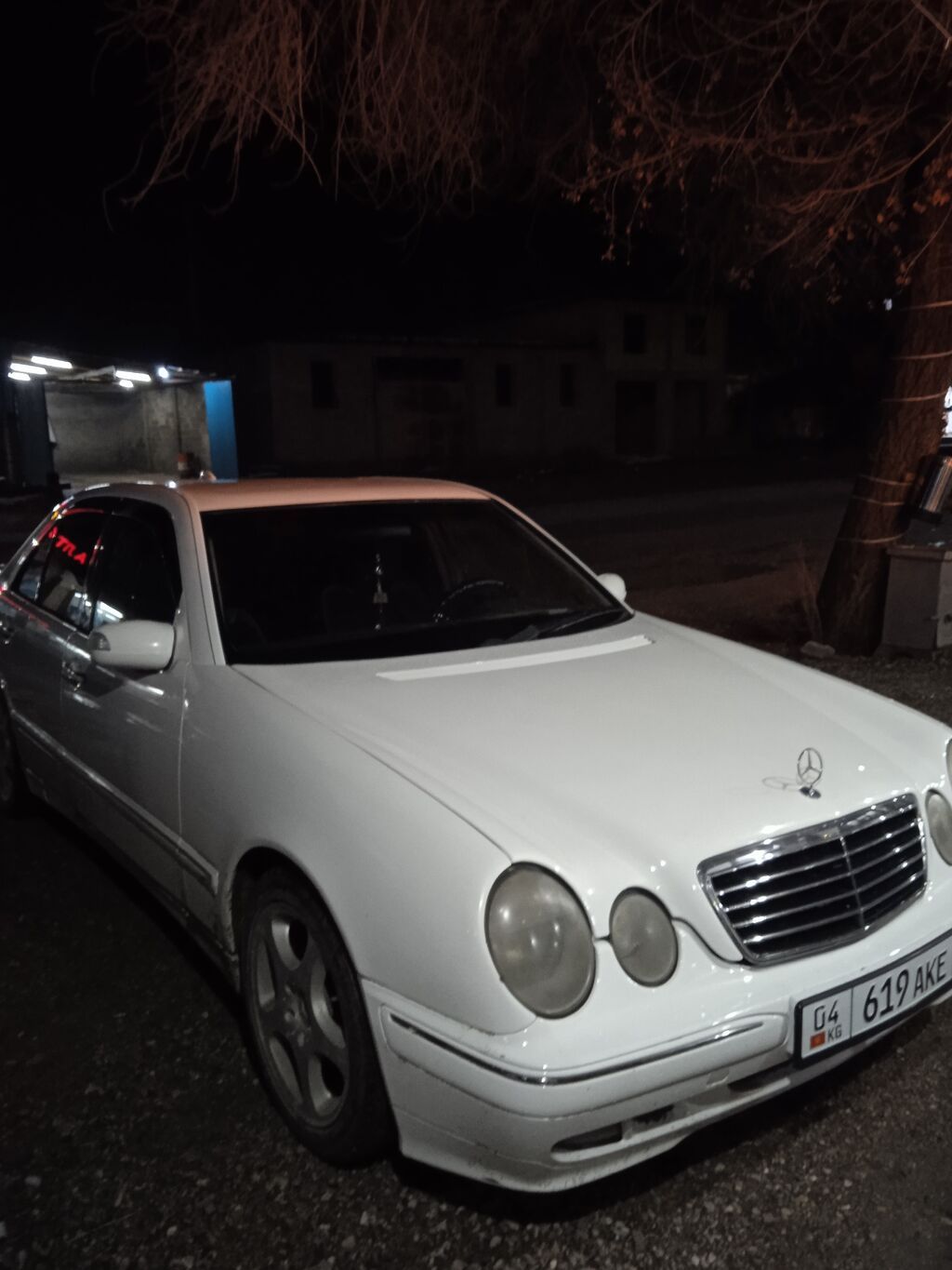 Mercedes-Benz E-Class: 2001 г., 3.2 л, Автомат, Бензин, Седан: фото 2