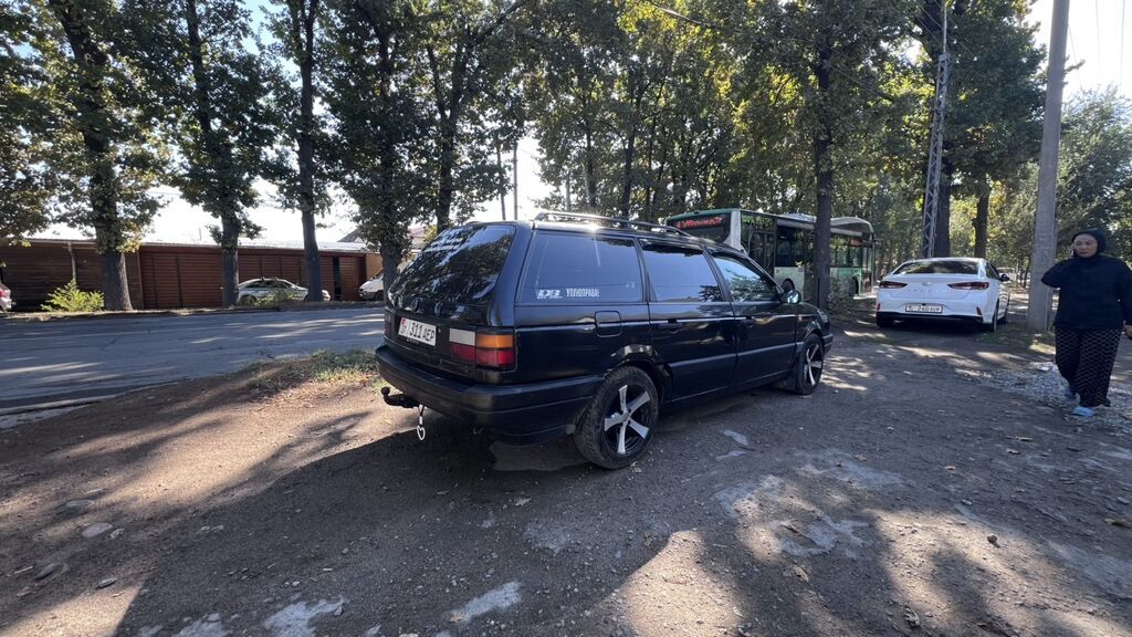Volkswagen Passat Variant: 1991 г., 1.8 л, Механика, Бензин, Универсал: фото 4