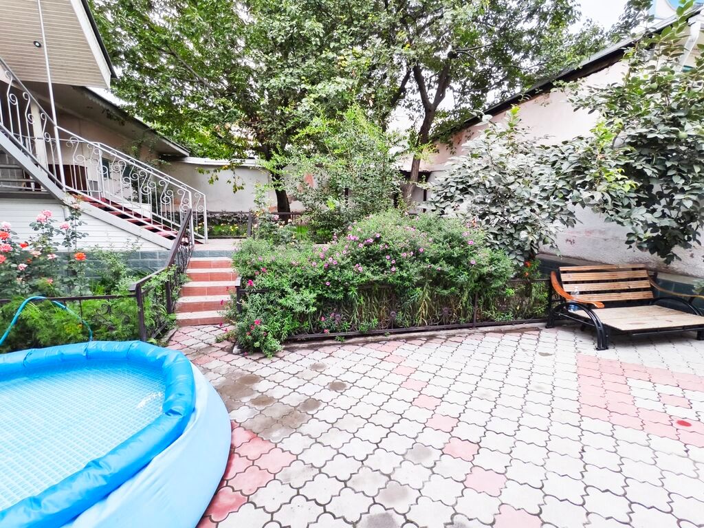 100 м², 5 комнат, Курманжан-Датка мкр: фото 1