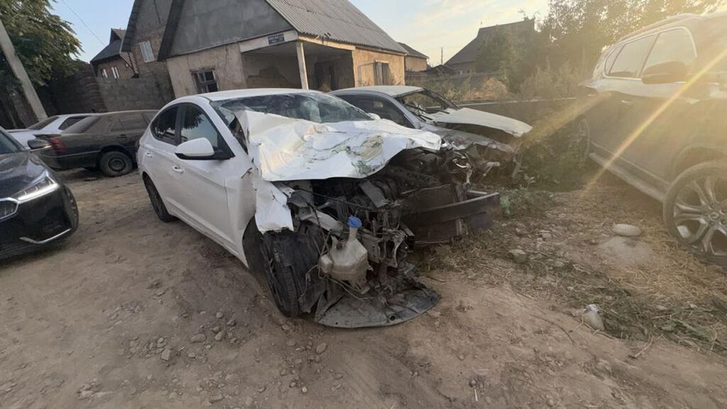 Hyundai Elantra: 2020 г., Седан: фото 3