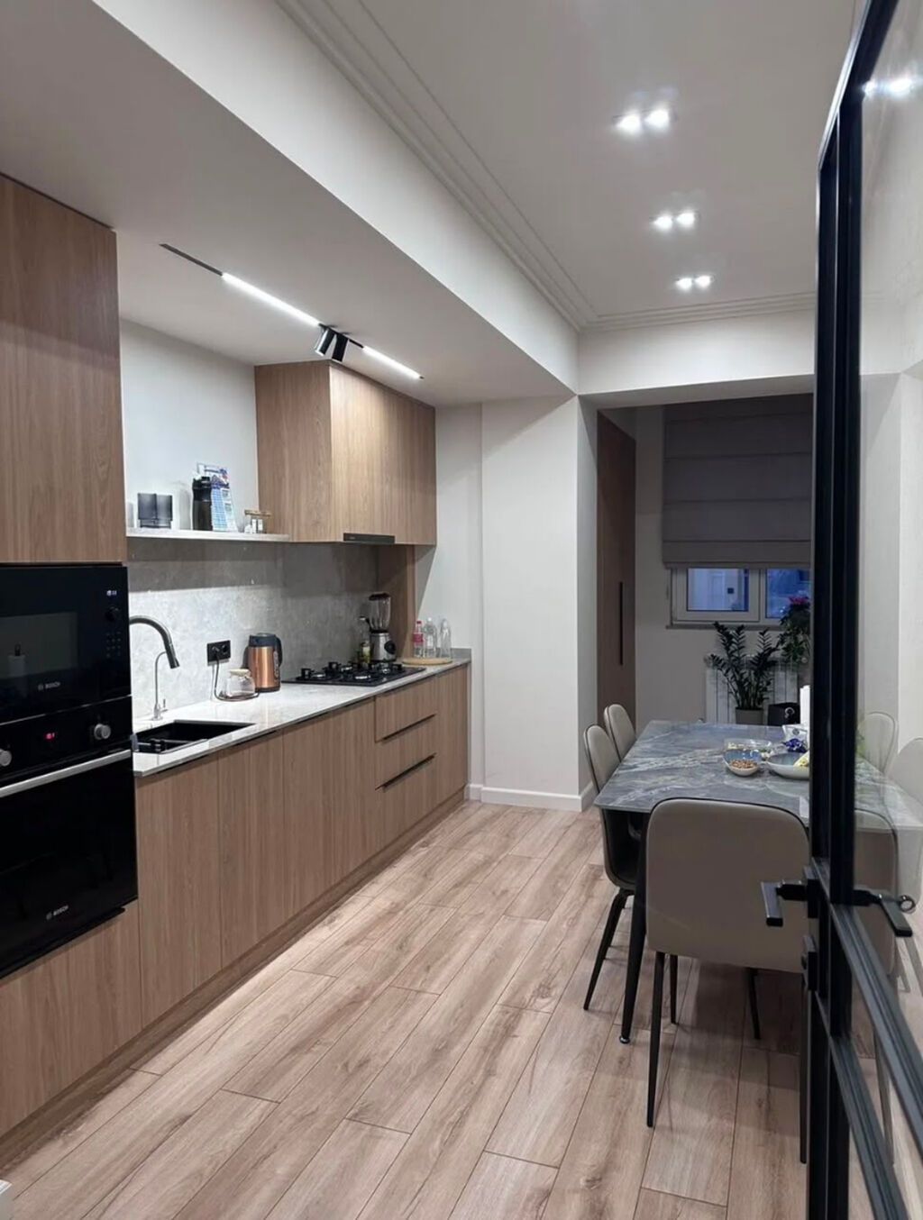 2 комнаты, 90 м², ул. Чынгыз Айтматова Элитка, 5 этаж, Дизайнерский ремонт: фото 2