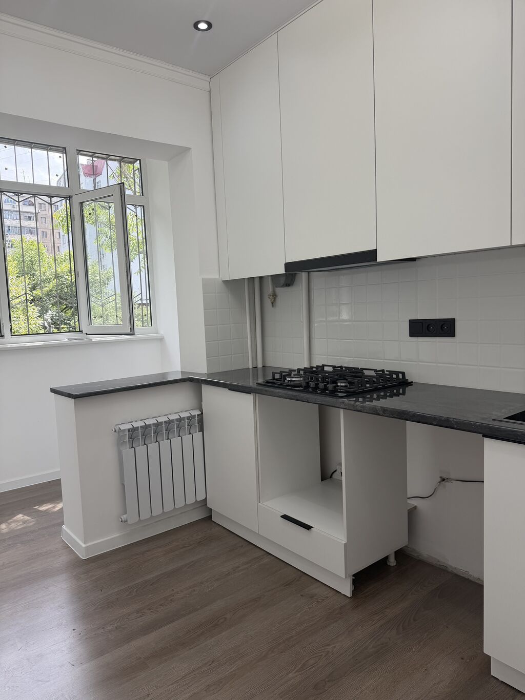3 комнаты, 70 м², Золотой квадрат 106 серия, 2 этаж, Евроремонт: фото 8