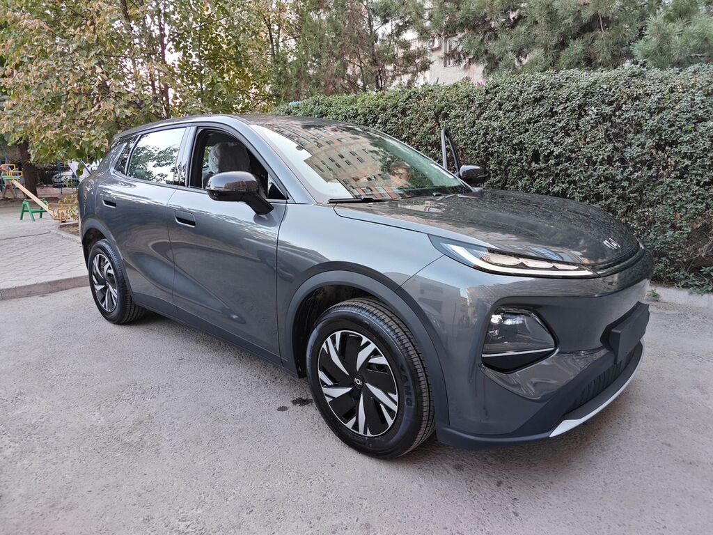 Changan Qiyuan Q05: 2026 г., Электромобиль, Кроссовер: фото 1