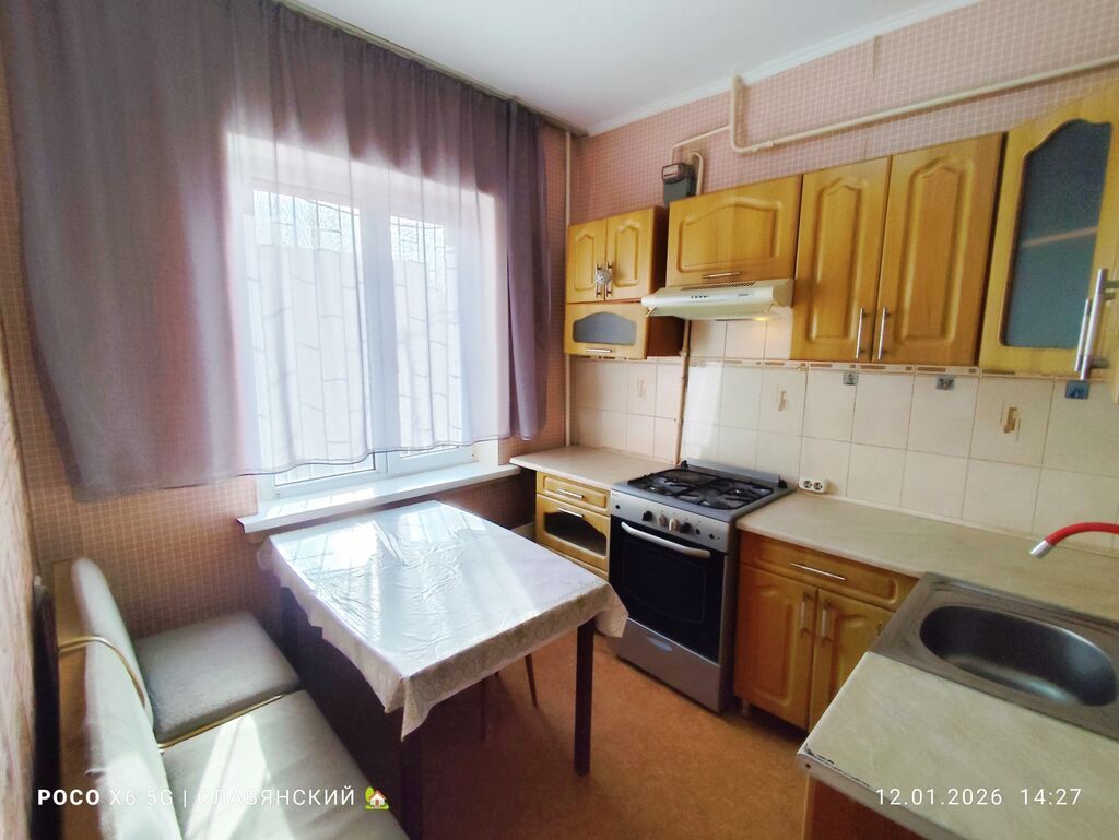 2 комнаты, 50 м², 105 серия, 1 этаж, Старый ремонт: фото 7