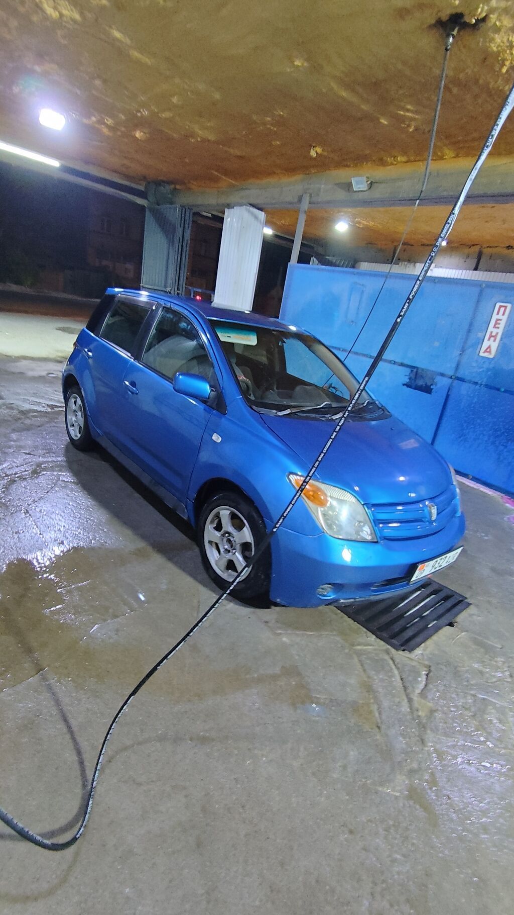 Toyota Ist: 2002 г., 1.5 л, Автомат, Бензин, Лифтбек: фото 3