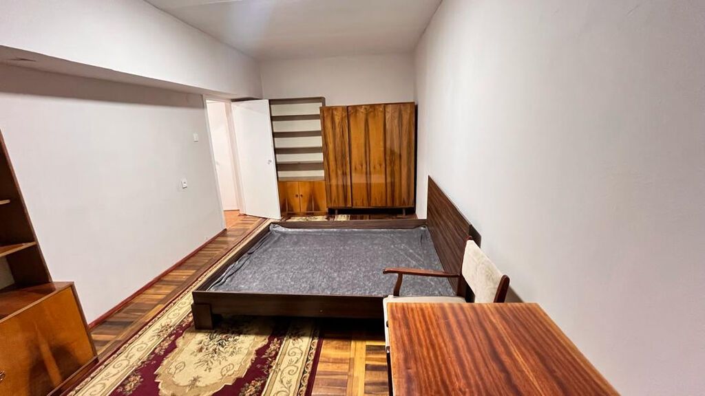 4 комнаты, 146 м², Площадь Ала-Тоо Индивидуалка, 3 этаж, Косметический ремонт: фото 4