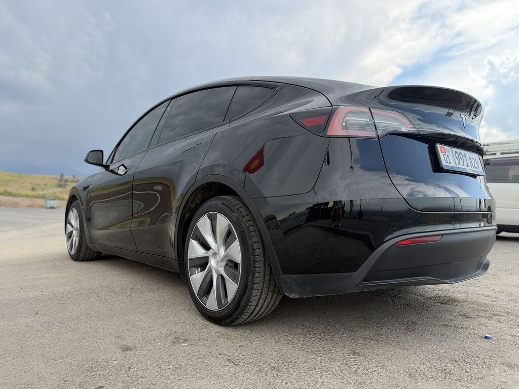 Tesla Model Y: 2021 г., Автомат, Электромобиль, Кроссовер: фото 3