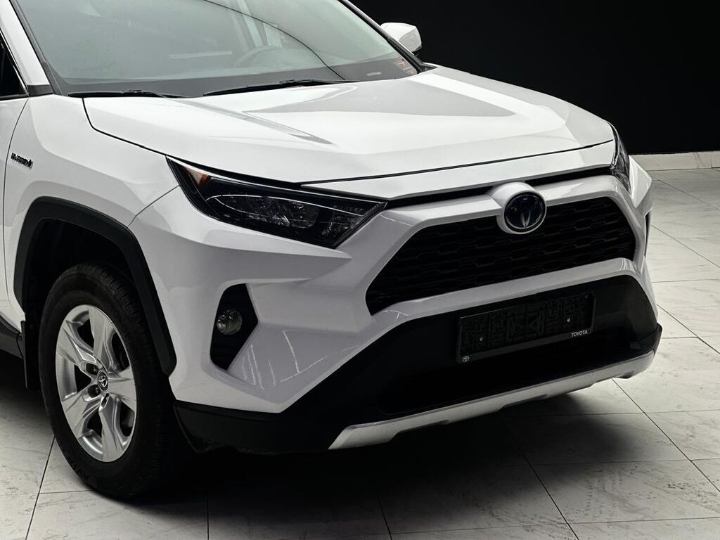 Toyota RAV4: 2019 г., 2.5 л, Типтроник, Гибрид, Кроссовер: фото 2