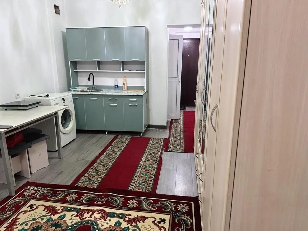 Шоро завод в 20метрах от завода 1комн. кв студия в частном доме 1/3: фото 1