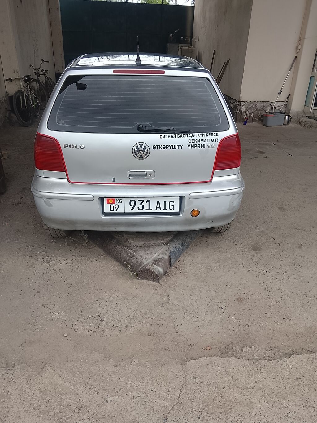 Volkswagen Polo: 2001 г., 1.4 л, Механика, Бензин, Хэтчбэк: фото 4