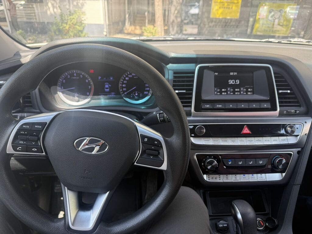Hyundai Sonata: 2020 г., 2 л, Автомат, Газ, Седан: фото 7