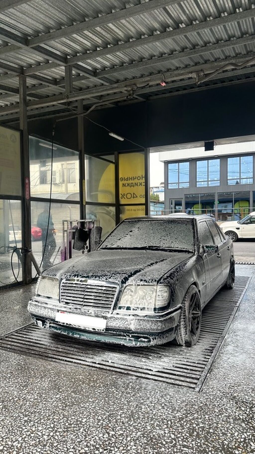 Mercedes-Benz W124: 1995 г., 3.2 л, Автомат, Бензин, Седан: фото 4