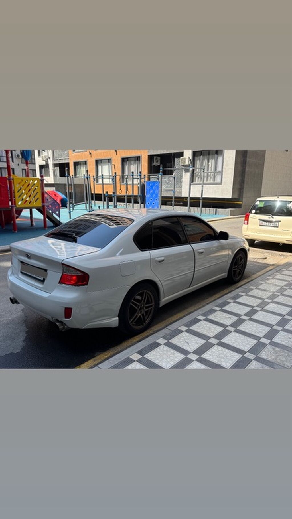 Subaru Legacy: 2004 г., 2 л, Автомат, Бензин, Седан: фото 3