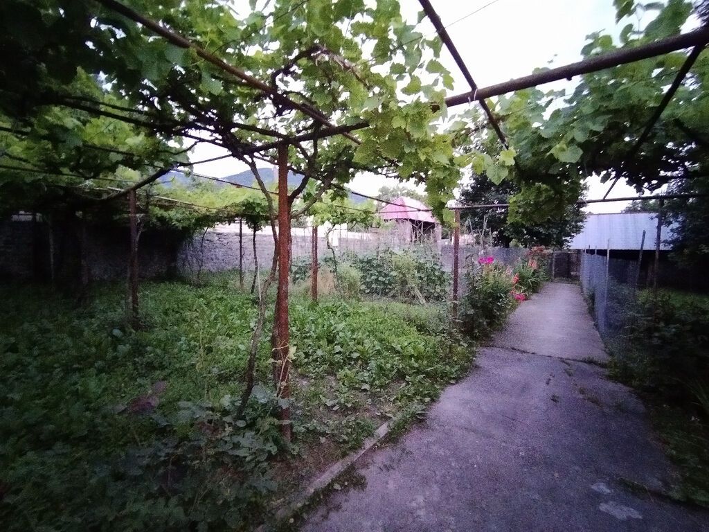 140 kv. m, 4 otaqlı, Qaz, Su, Telefon