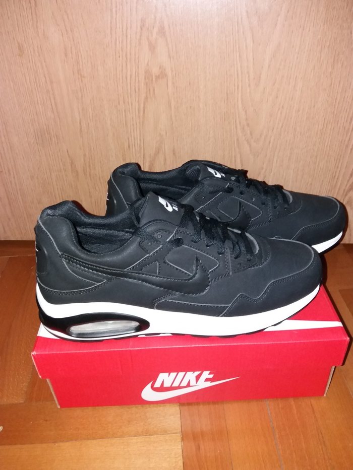 Muška obuća: Nike 46 nove.
2400din. na lalafo.rs Nike 46 nove.
2400din. - Nis