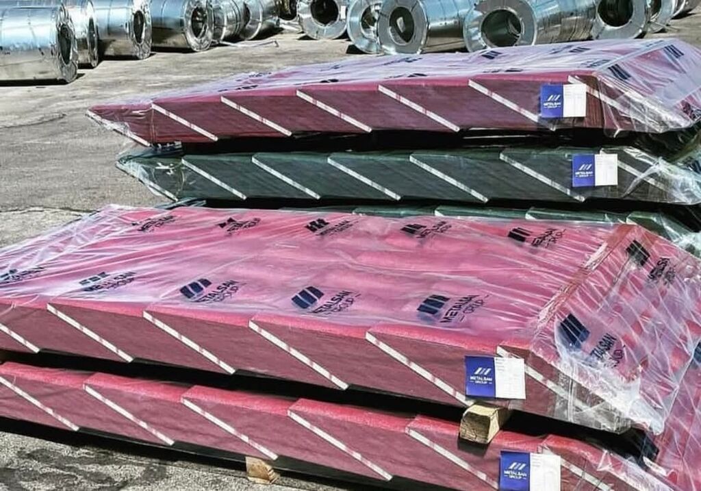Məhsul: Metall kiremit və profnastil dam örtüyü materialları - Brend