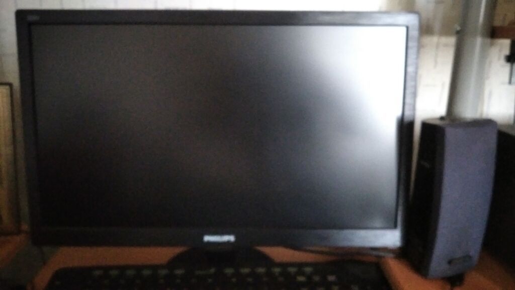 Продаю компьютер, монитор в отличном состоянии.: 4999 KGS Мониторы ...