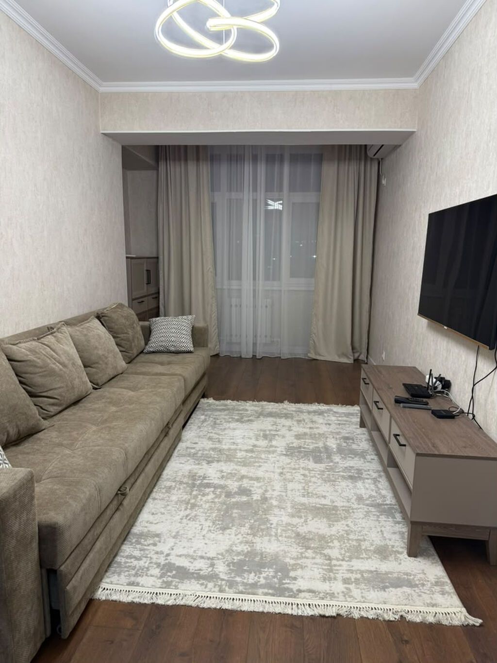 Сдается 2 ком квартира район Карпинка 56 кв м Элитка евроремонт Ранее: фото 2
