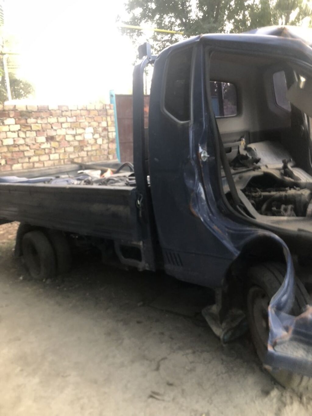 Hyundai Porter (портёр) — разбор на запчасти - Кузов: синий, бортовая: фото 4