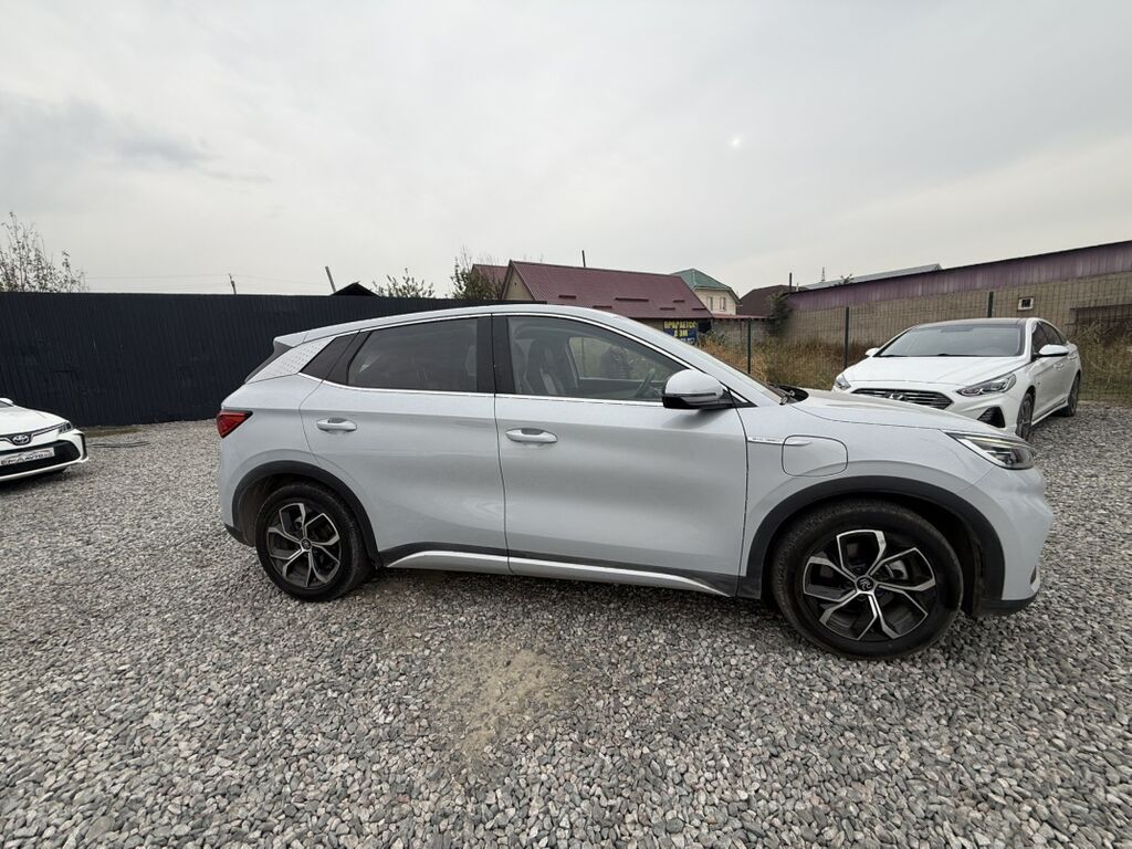 BYD Song Plus: 2022 г., 0.1 л, Автомат, Гибрид, Кроссовер: фото 5