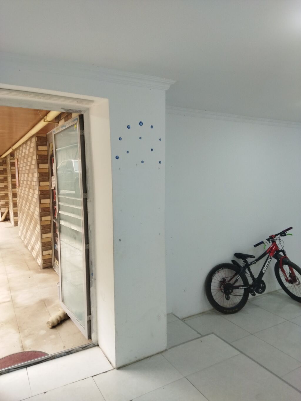 Dərzi, gözəllik salonu, ofis,bərbər, tədris mərkəzi, məişət texnikası