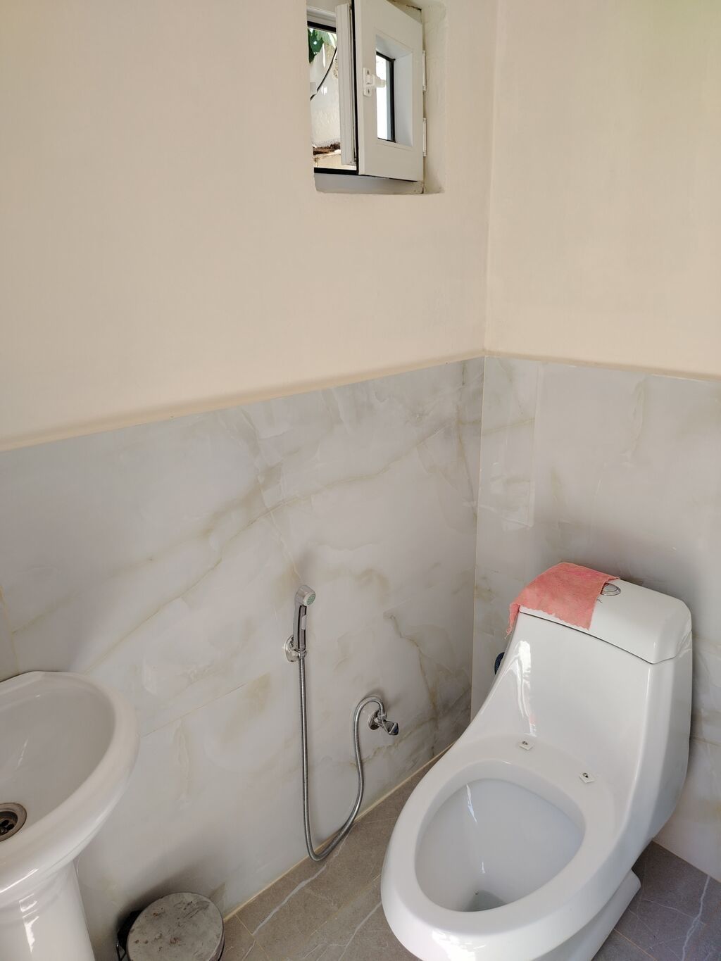 Satılır: 4 otaqlı həyət evi – 20-ci məhəllə, “ənli küçə” adlanan