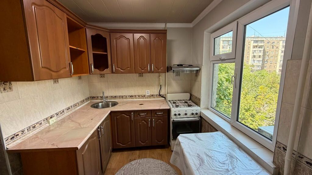 3 комнаты, 62 м², ул. Боконбаева / Гоголя 104 серия, 4 этаж, Евроремонт: фото 2
