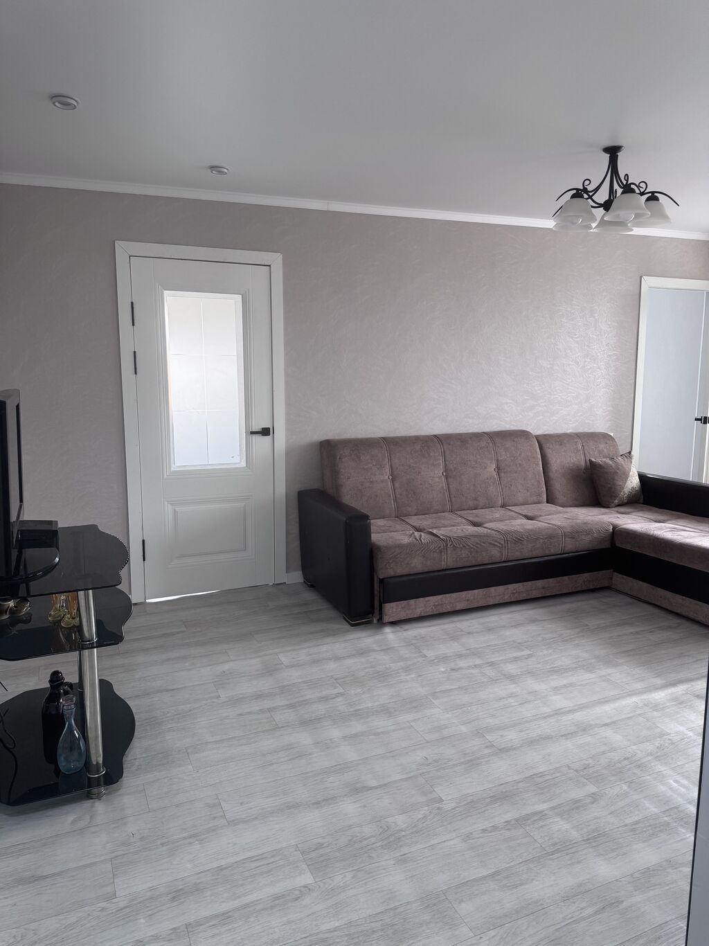3 комнаты, 56 м², 104 серия, 4 этаж, Дизайнерский ремонт: фото 3