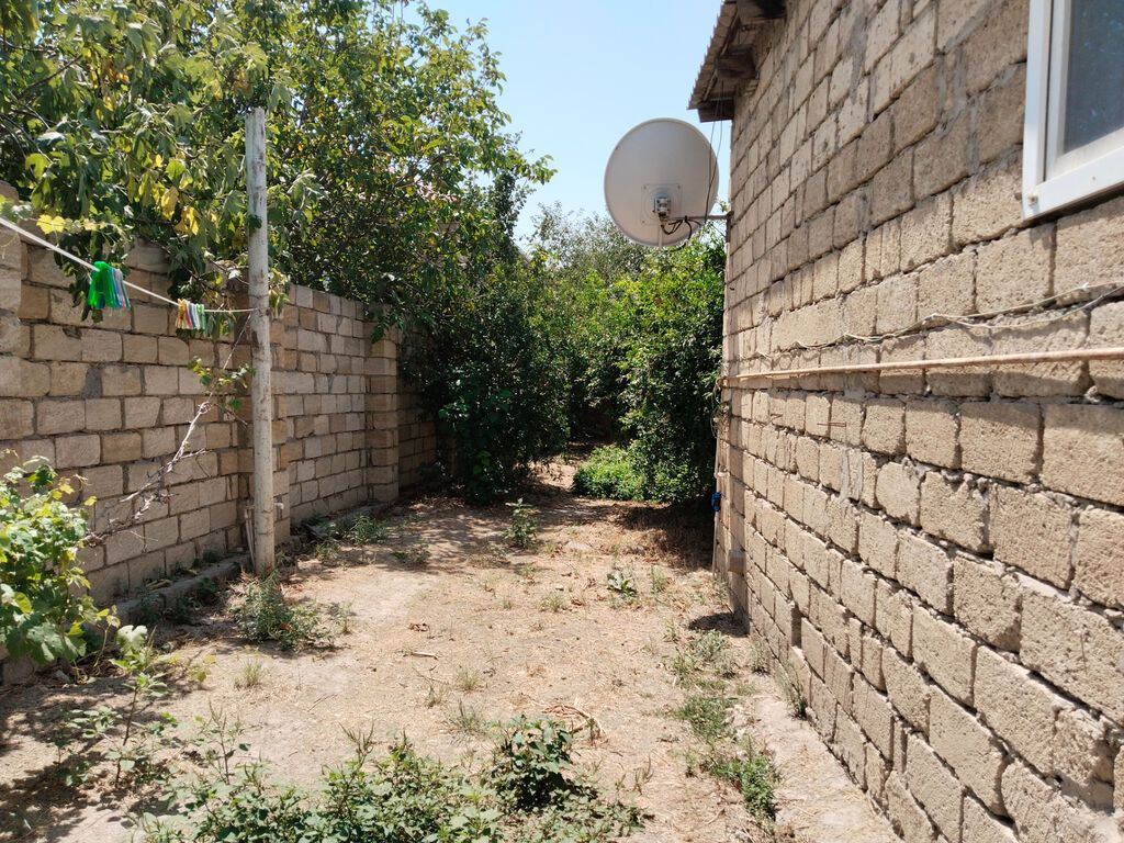3 otaqlı, 120 kv. m, Kredit yoxdur, Orta təmir