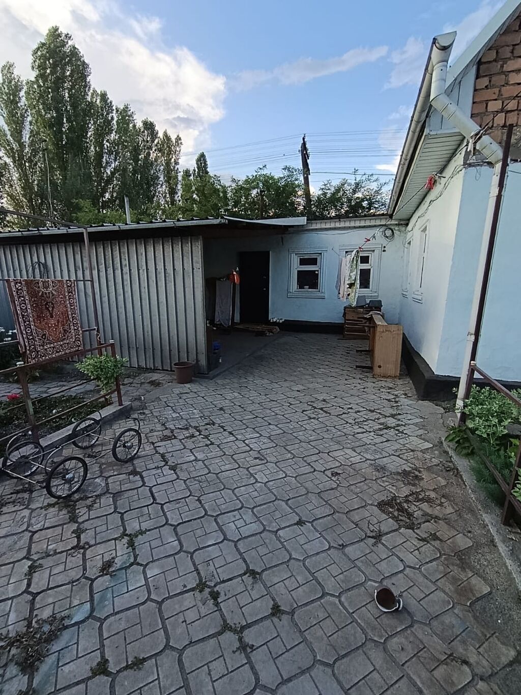 Продаётся жилой дом - Планировка: просторная кухня-столовая: фото 7
