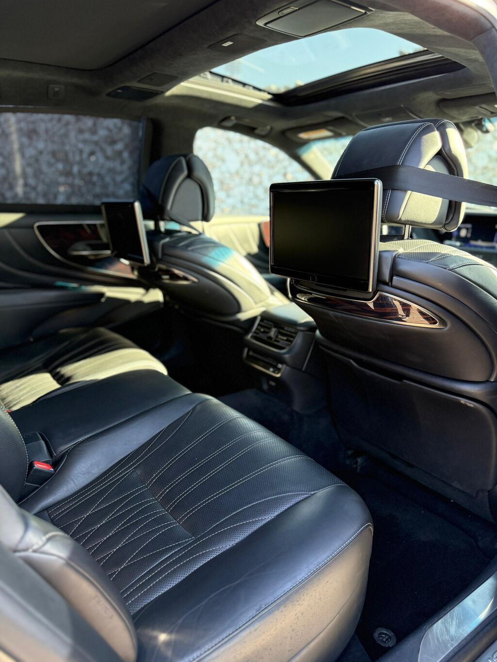 Lexus LS: 2019 г., 3.5 л, Автомат, Бензин, Седан: фото 8