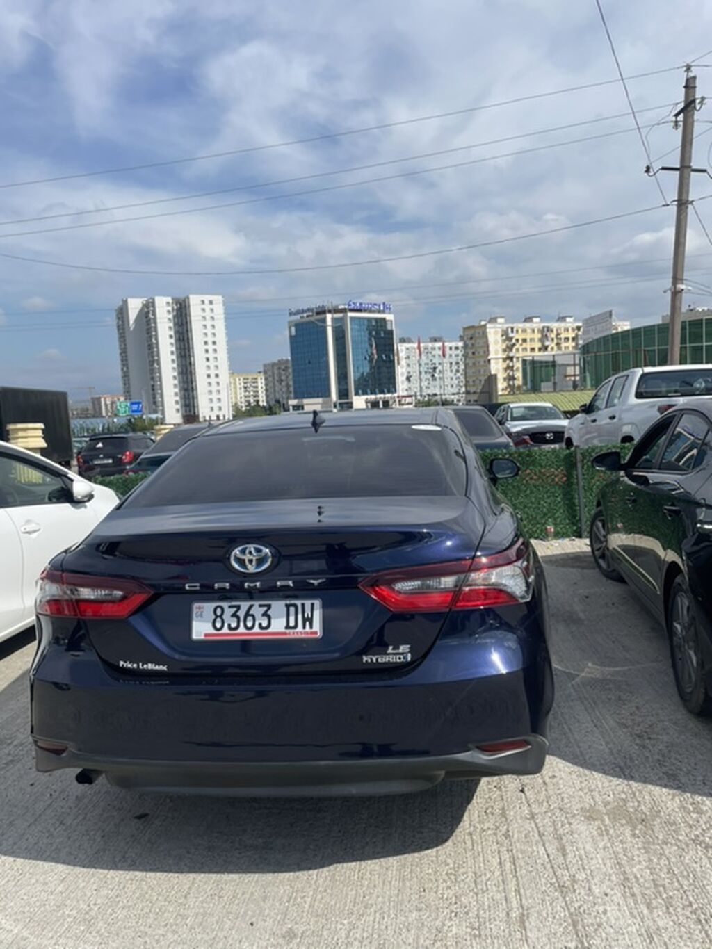 Toyota Camry: 2021 г., Автомат, Гибрид, Седан: фото 4