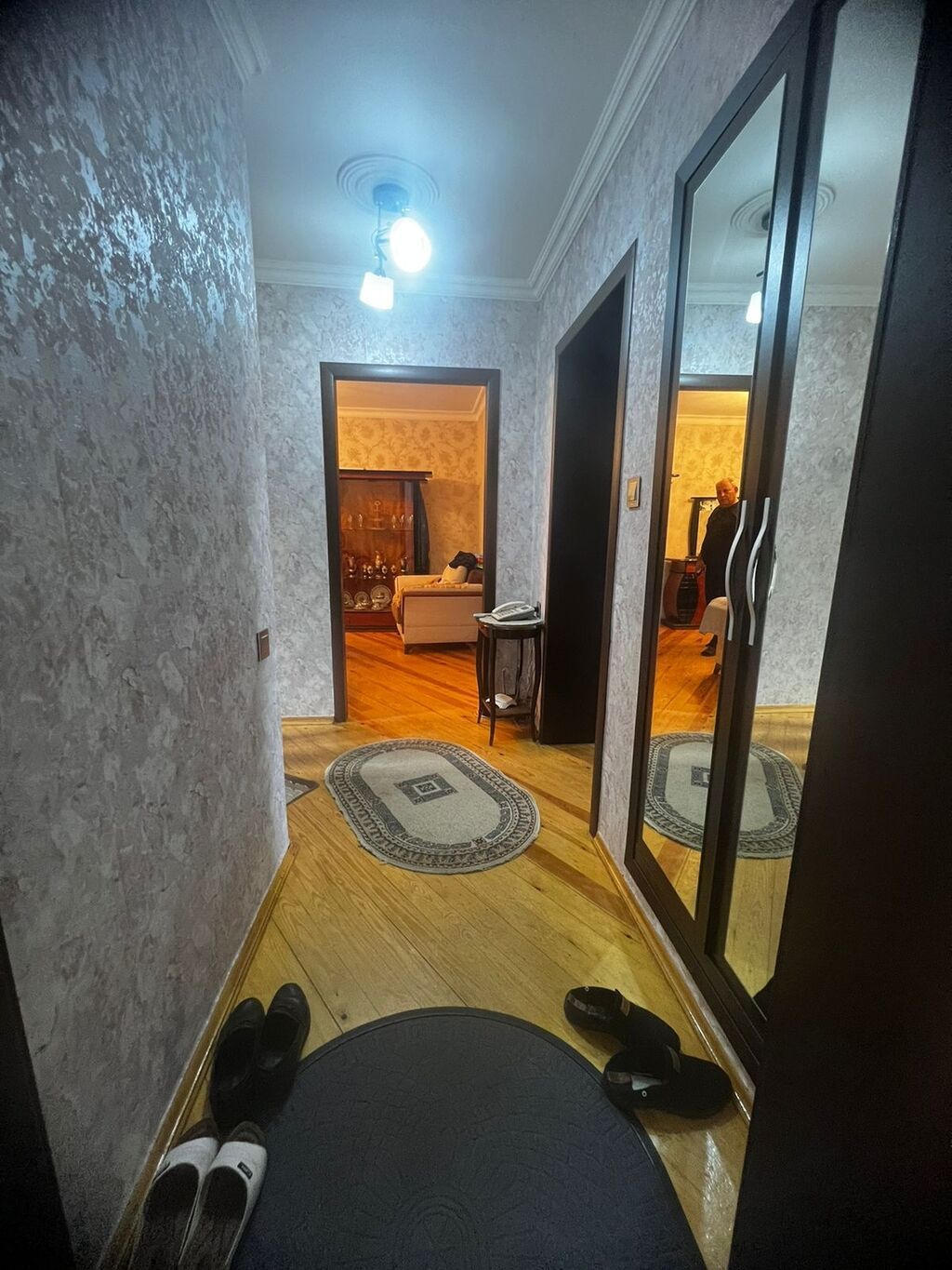 18 kv. m, 1 otaqlı, Qaz, İşıq, Su