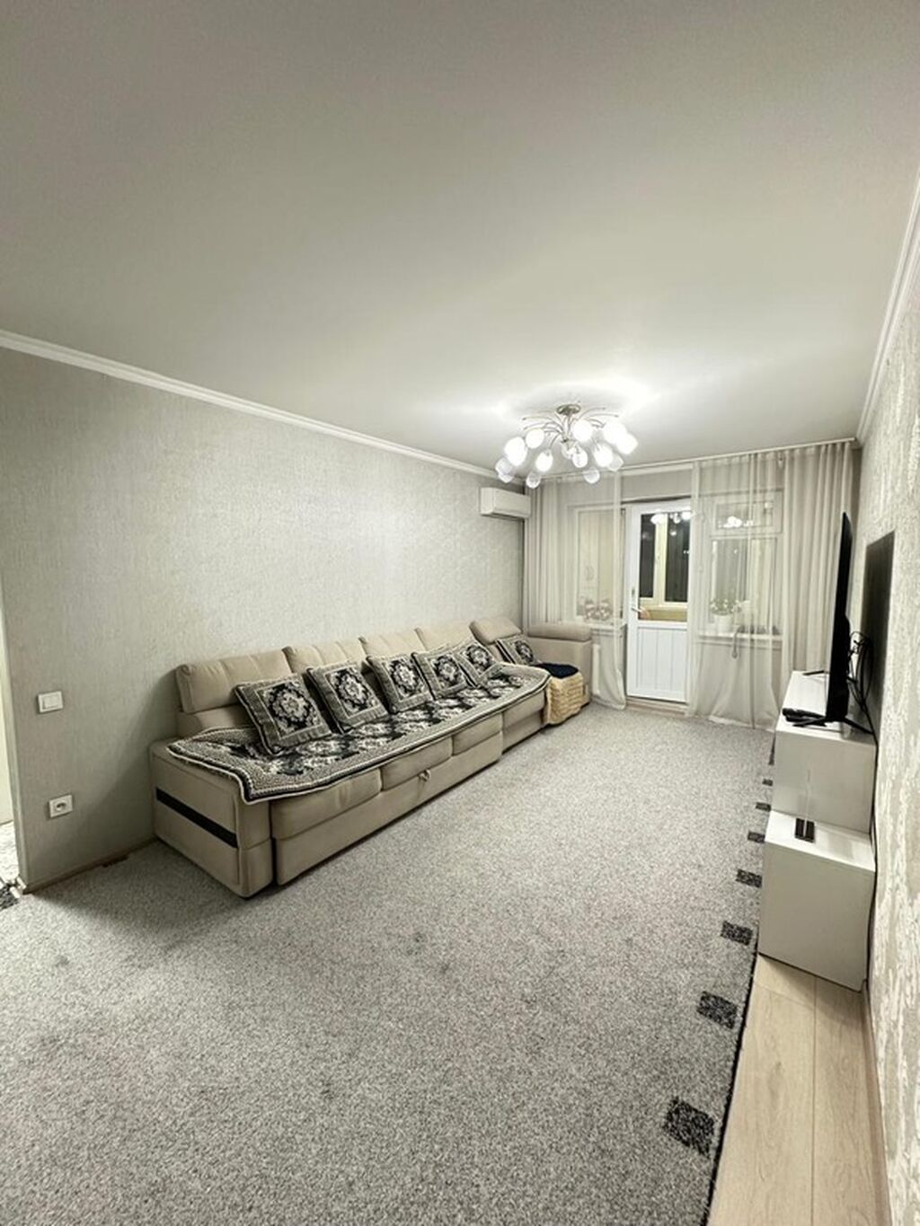 Продаётся 3-комнатная квартира, 8 мкр, 104 серия: фото 1