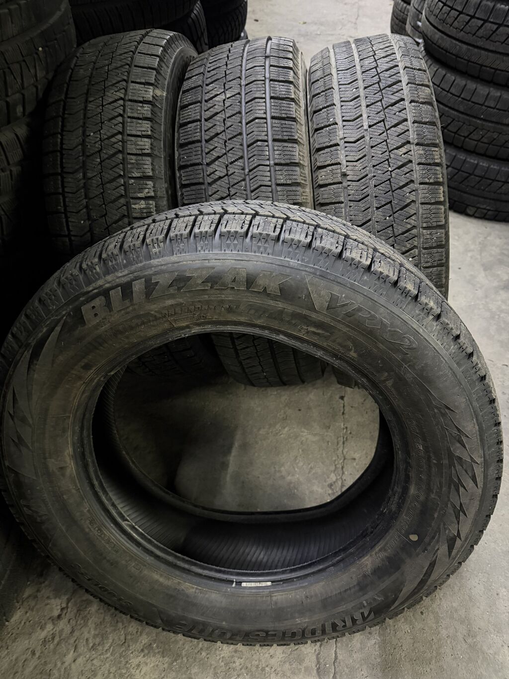 Шины 205 / 65 / R 16, Зима, Б/у, Комплект, Легковые, Япония, Bridgestone: фото 2