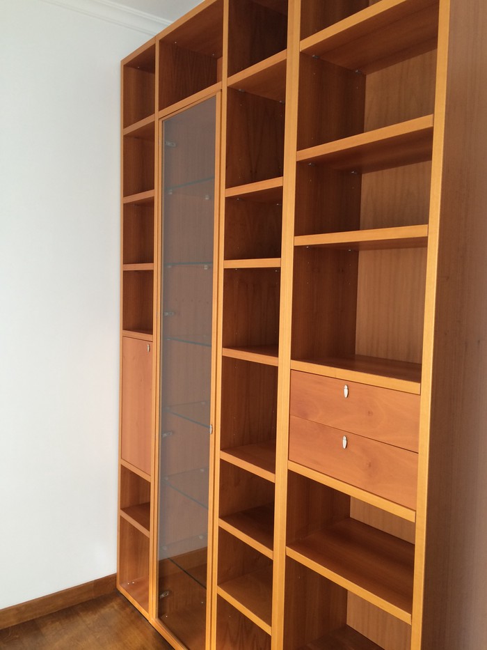 Άλλα έπιπλα: Large Oak bookcase in perfect condition σε lalafo.gr Large Oak bookcase in perfect condition σε Αθήνα