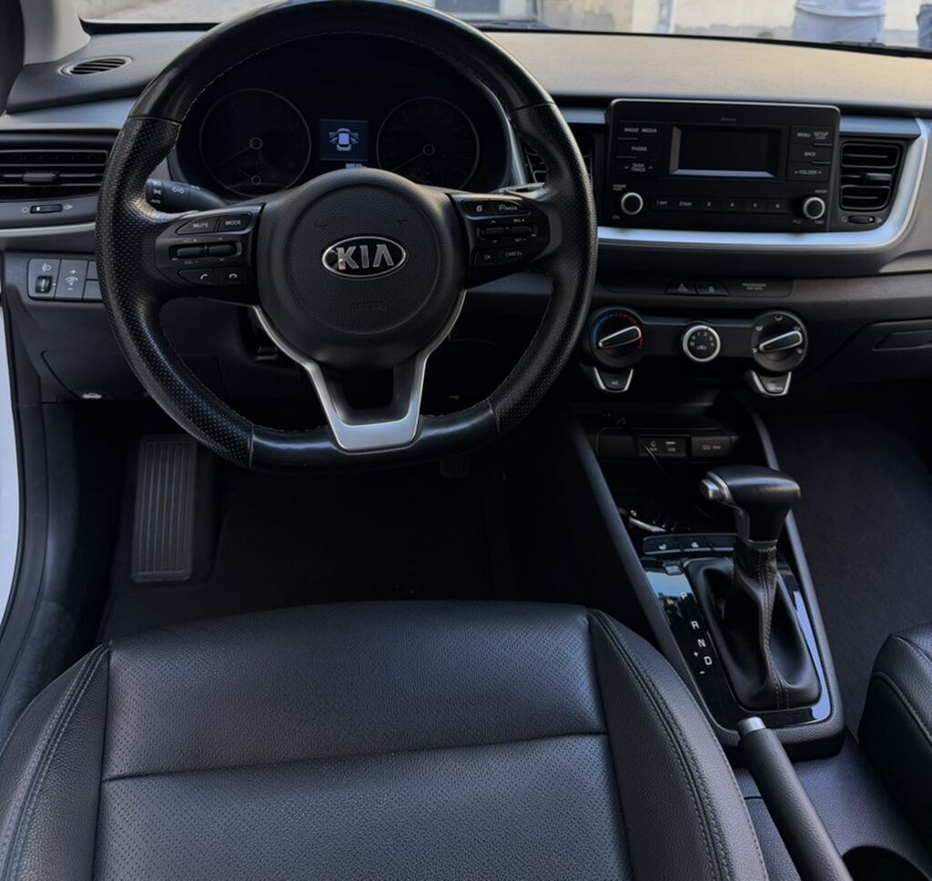 Kia Stonic: 2019 г., 1.6 л, Автомат, Бензин, Кроссовер: фото 8