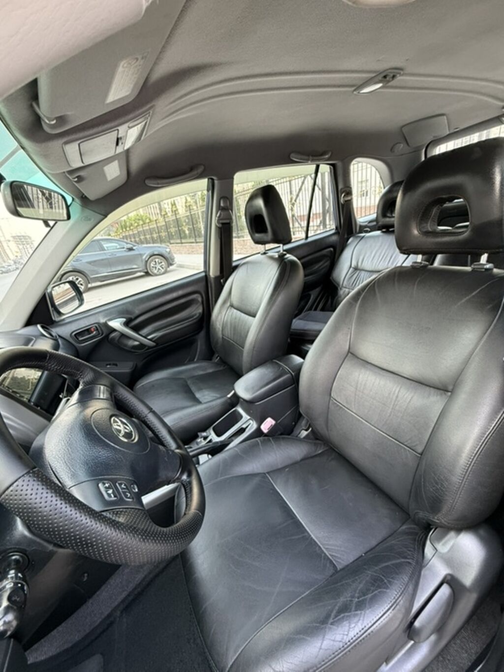 Toyota RAV4: 2005 г., 2 л, Автомат, Газ, Кроссовер: фото 5