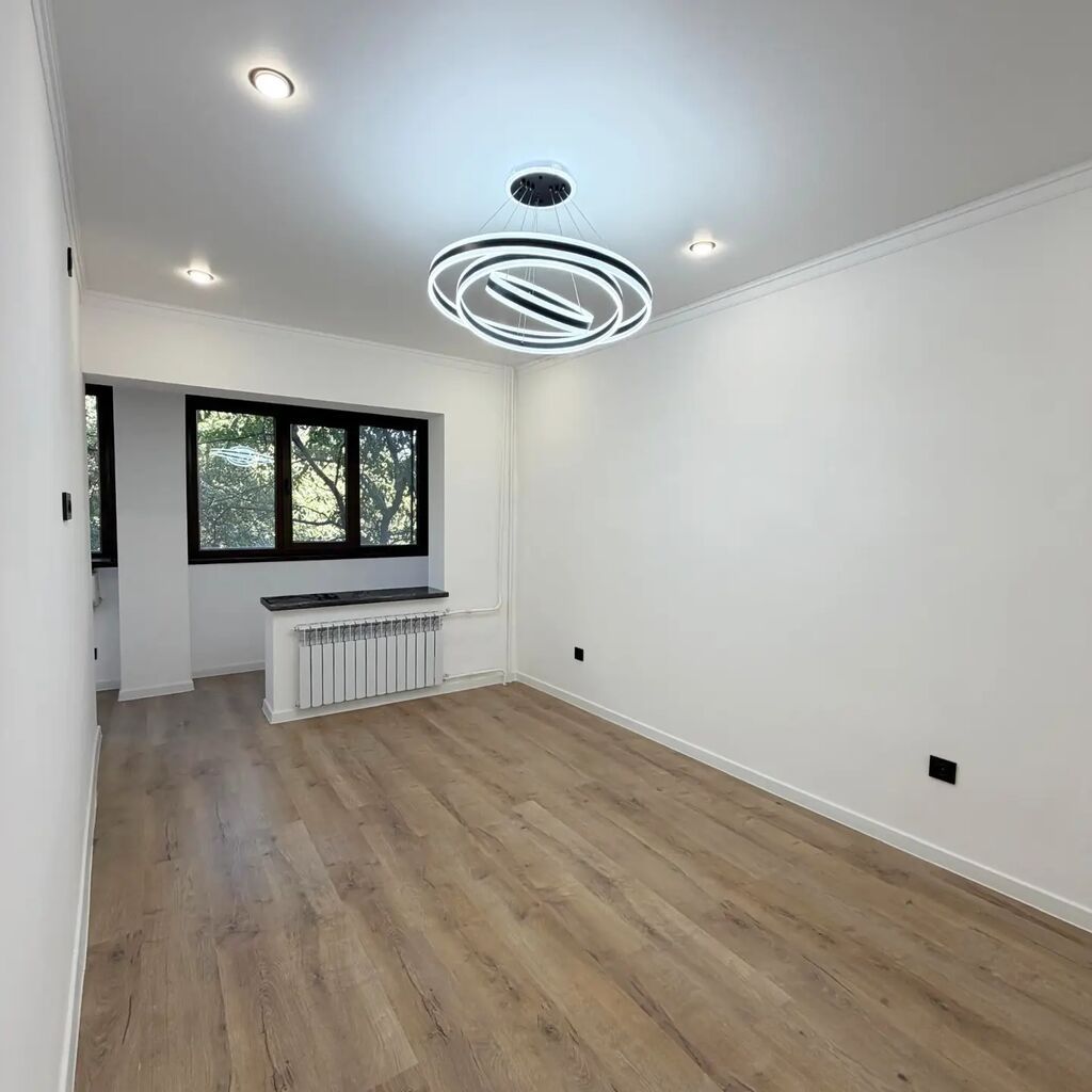 4 комнаты, 90 м², Золотой квадрат Индивидуалка, 2 этаж, Свежий ремонт: фото 1