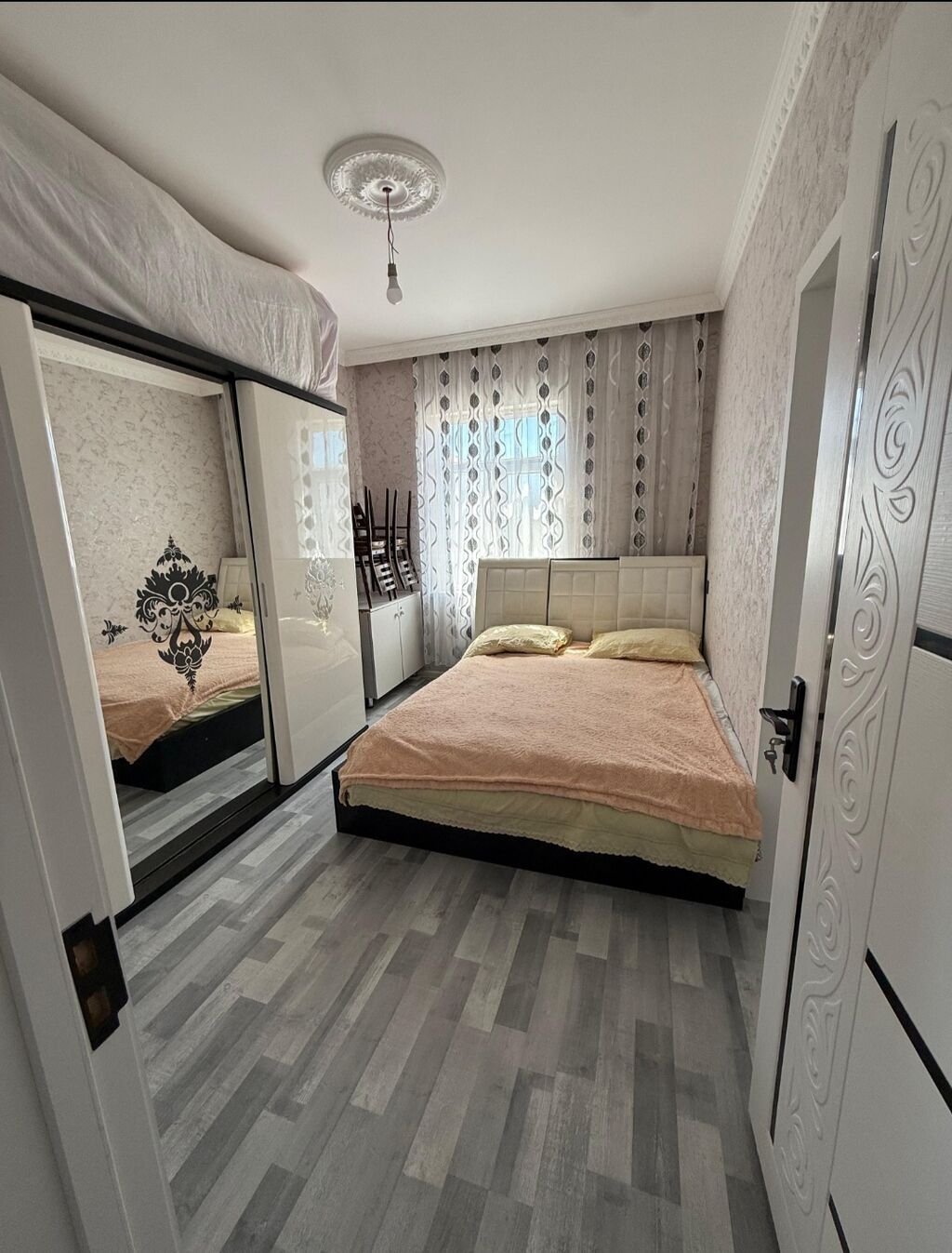 Mebel və texnika ilə tam təchiz olunmuş 4otaqlı iki mərtəbə kalidor