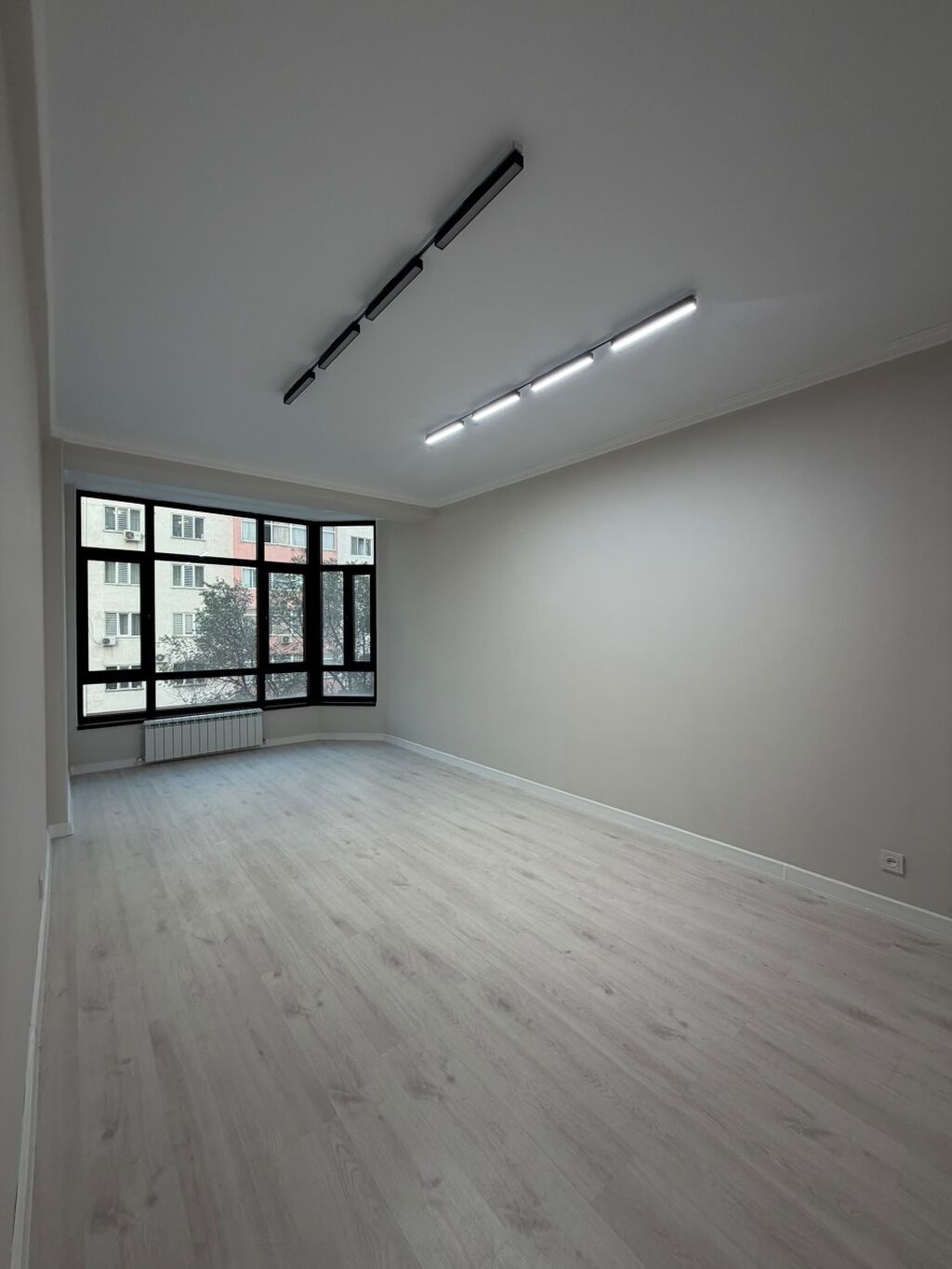 3 комнаты, 106 м², Джал-15 Элитка, 3 этаж, Дизайнерский ремонт: фото 2
