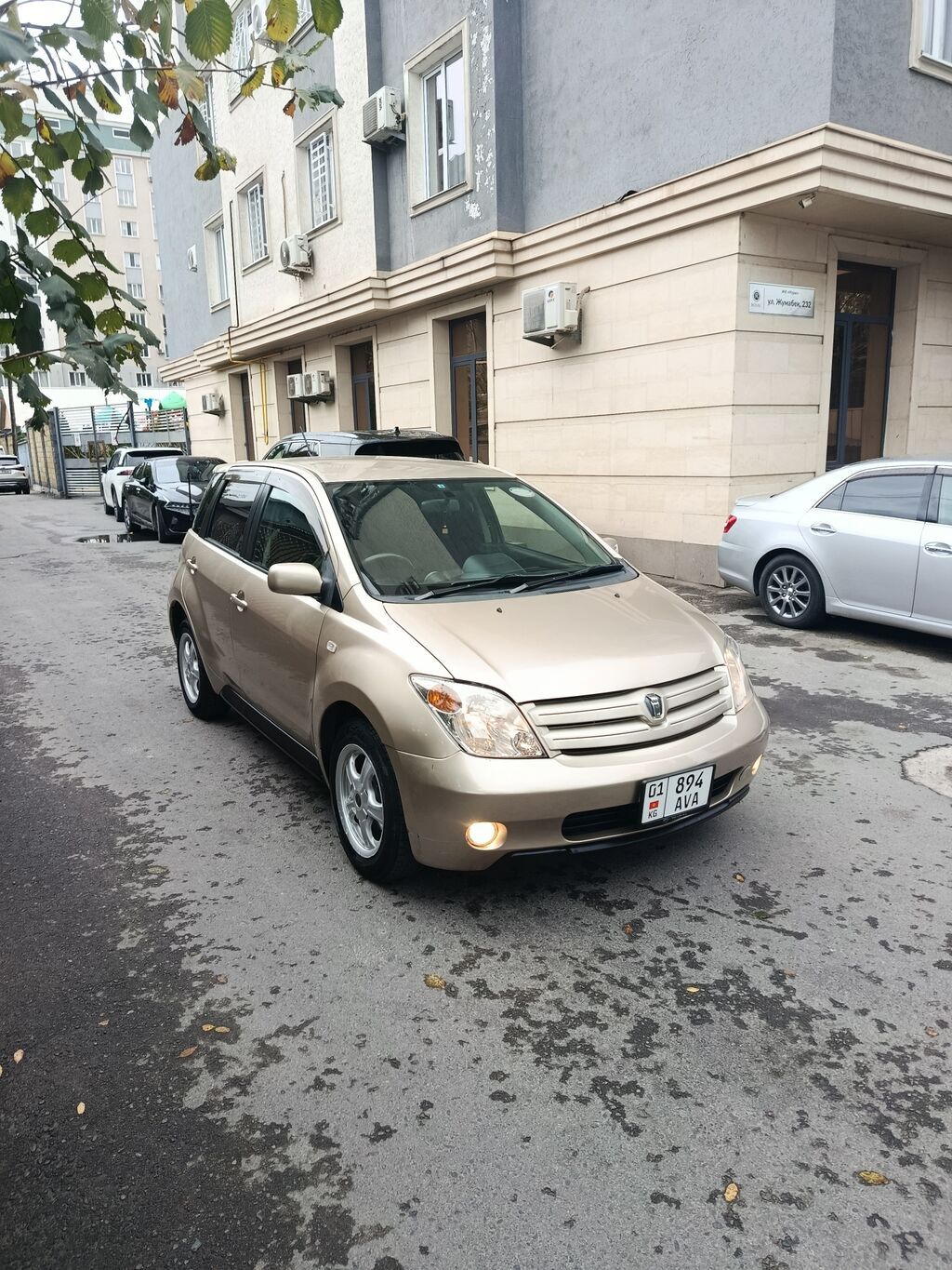 Toyota Ist: 2003 г., 1.5 л, Автомат, Бензин, Хэтчбэк: фото 2