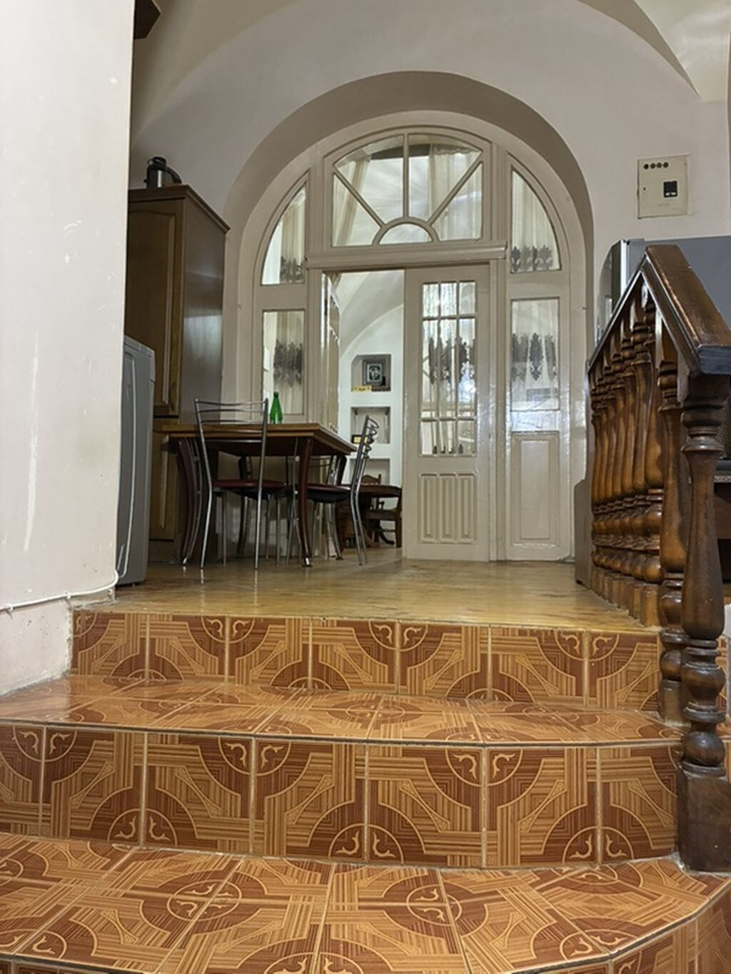 28 Mayda 3 otaqlı köhnə tikili mənzil satılır, 100 m², 230 000 AZN, şəkil 2 / 9