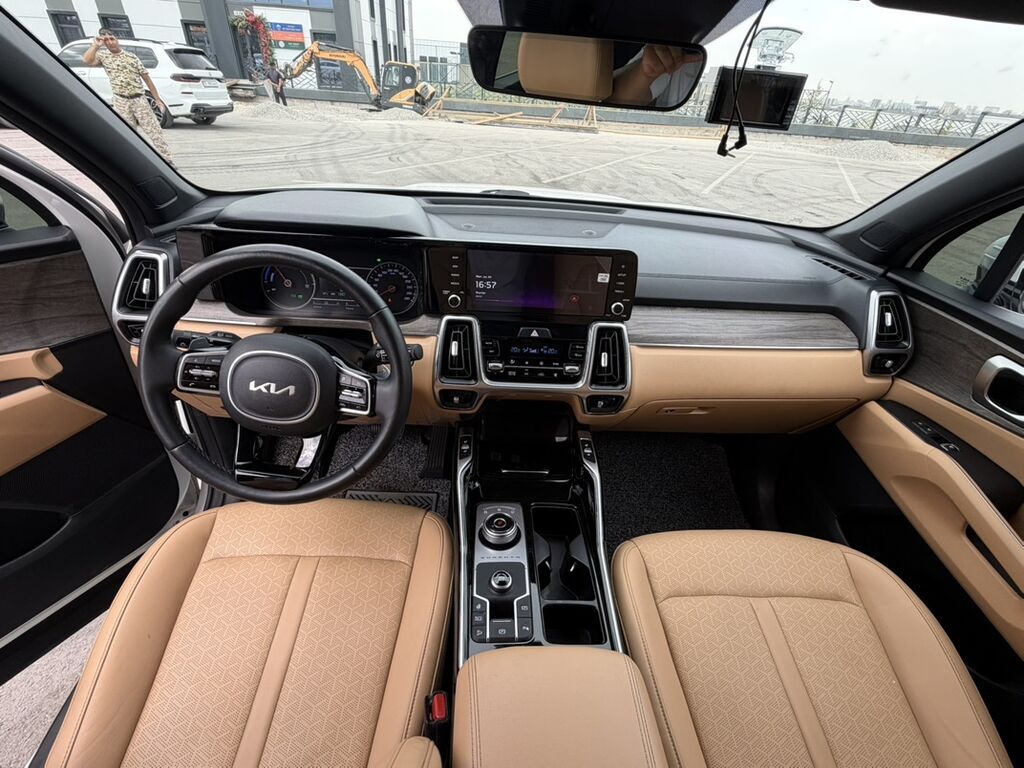 Kia Sorento: 2022 г., 1.6 л, Вариатор, Гибрид, Кроссовер: фото 8