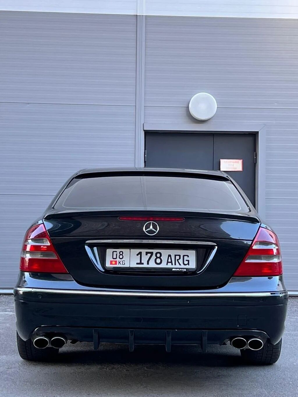 Mercedes-Benz E-Class: 2005 г., Автомат, Бензин, Седан: фото 2