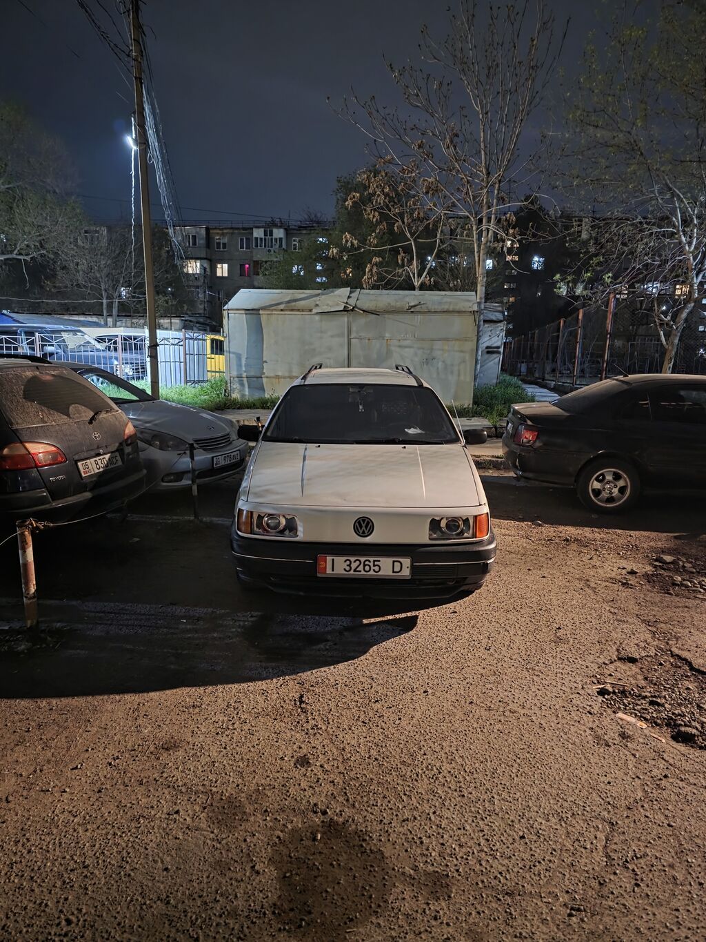 Volkswagen Passat: 1988 г., 1.8 л, Механика, Бензин, Универсал: фото 3
